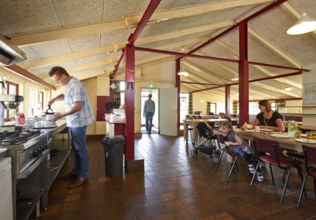 Groepsaccommodatie Vierhouten - Onderhil - Woonkamer