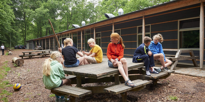 Groepsaccommodatie Austerlitz - Zijkant